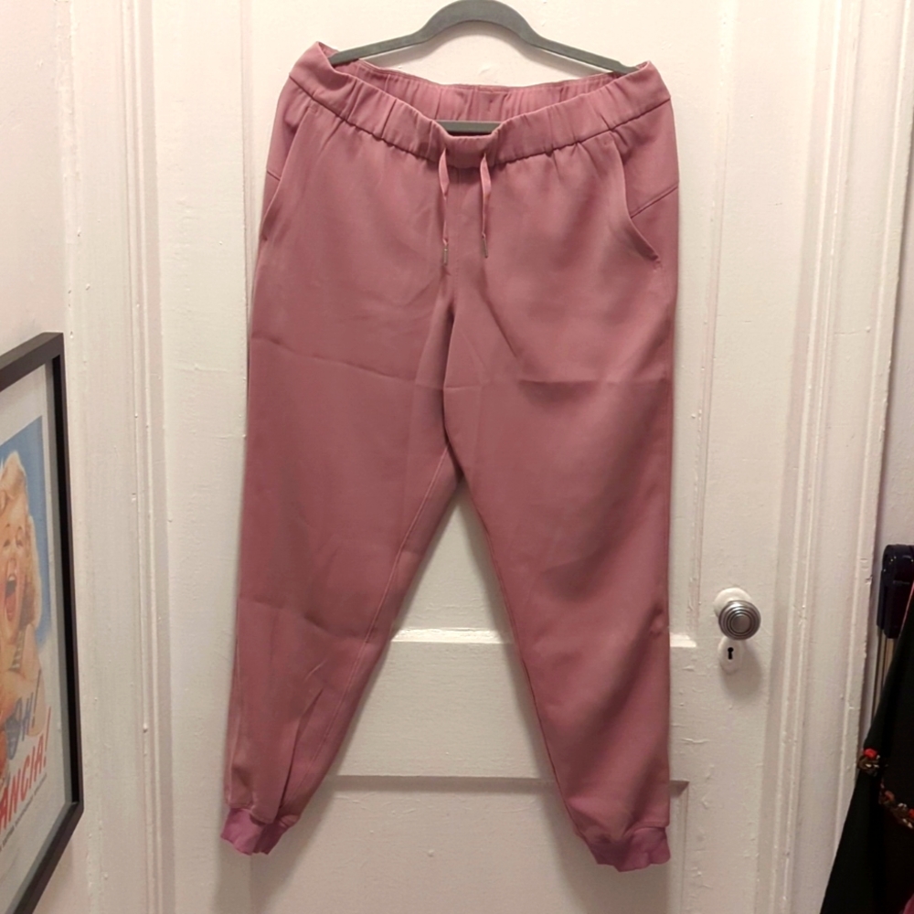 NWOT Lululemon joggers